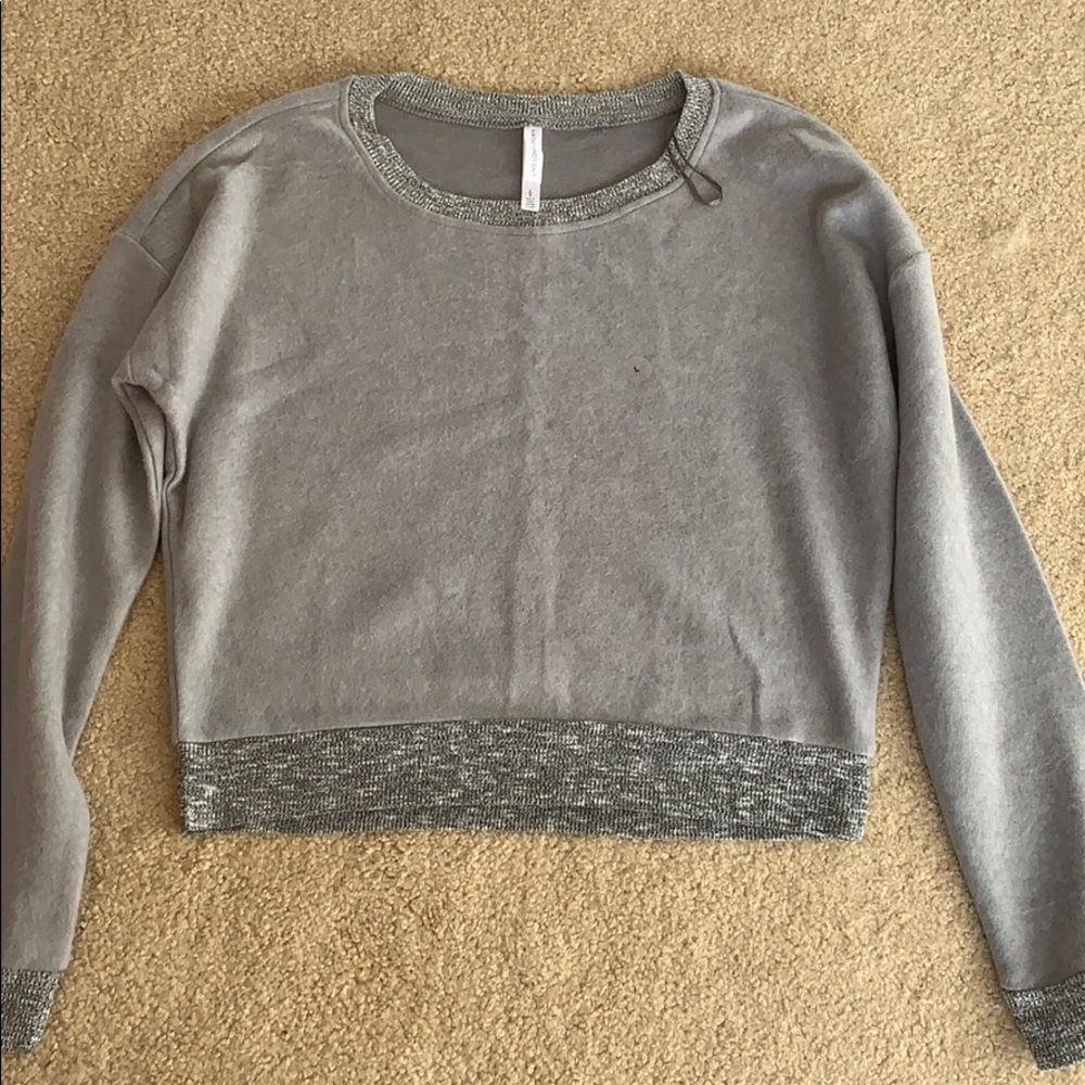 Aeropostale Cizy Crew Neck Cropped Sweatshirt